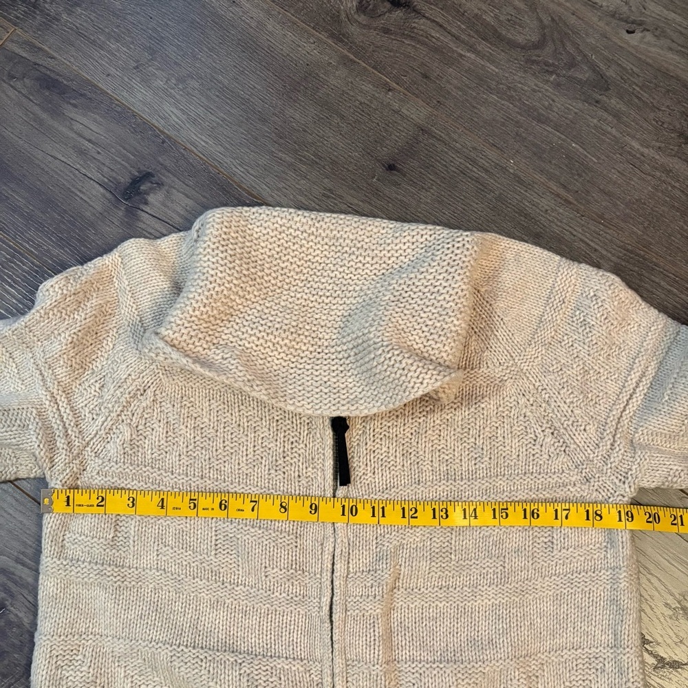 Aritzia TNA 100% Lambswool knit sweater Full Zip Shawl Collar - Picture 8 of 9